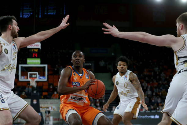 广厦男篮 广厦男篮